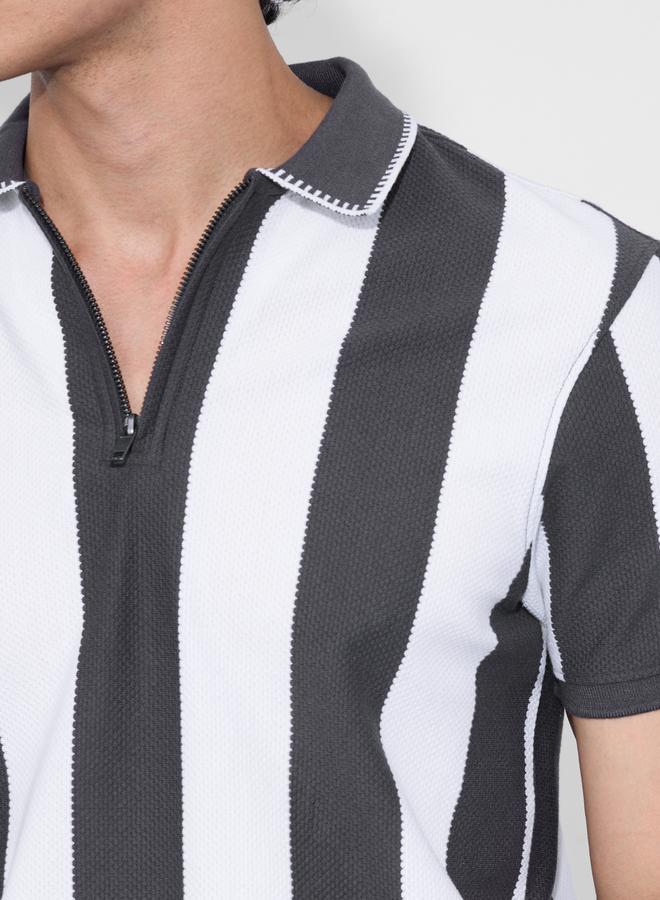 ذا سوليد ستور تيشيرت مخطط بياقة بولو وتفاصيل بارزة الملمس - Image 5